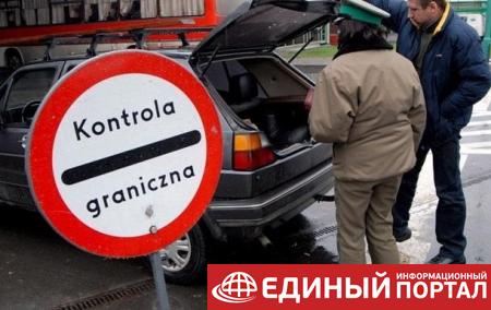 Польша закрыла "зеленый коридор" с Украиной – МИД