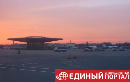 В аэропорту Москвы самолет сбил насмерть человека