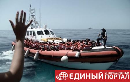 Италия закрыла порты для спасенных в море беженцев