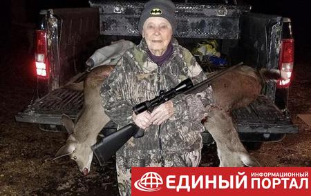 101-летняя американка одним выстрелом убила двух оленей