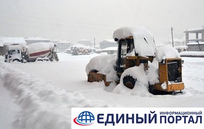В Турции более 750 сел отрезаны от мира из-за снегопадов