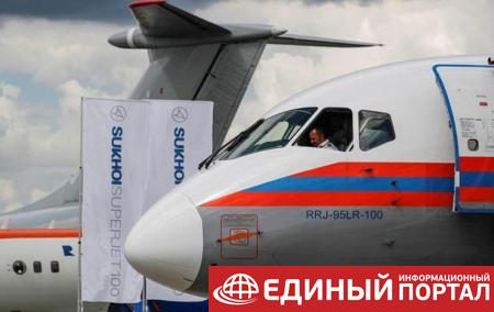 У Sukhoi Superjet 100 в полете треснуло стекло
