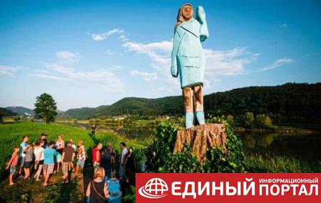 В Словении появилась деревянная статуя Мелании Трамп