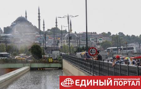 Стамбул затопил ливень, есть жертвы