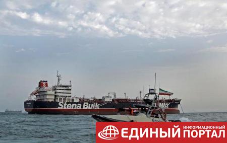 Иран освободил семь членов экипажа британского танкера
