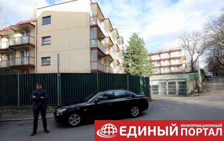 Чехия депортировала четырех жителей дома российского дипкорпуса
