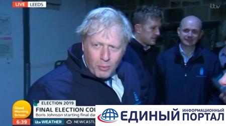 Премьер Великобритании спрятался в холодильной камере от журналистов