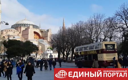 Турция отложила туристический сезон из-за COVID-19
