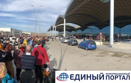 Украинцы "застряли" в Европе: рейсы отменили по ошибке