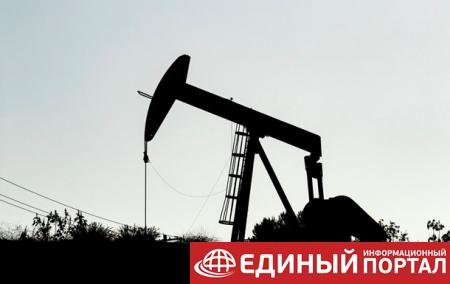 Добыча нефти будет рекордно сокращена - Reuters