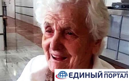 Переболевшая "испанкой" 106-летняя женщина вылечилась от COVID-19