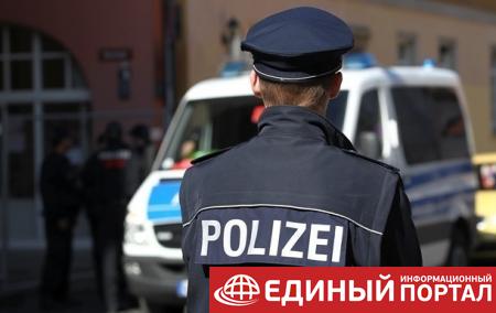 В Германии полиция остановила похороны, где собрались 200 гостей