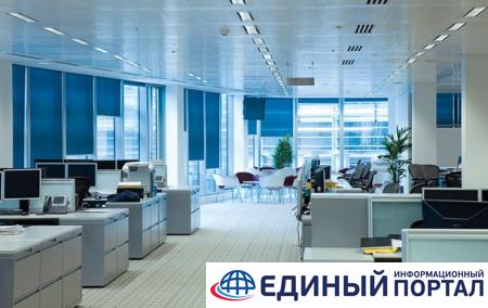 В России банки переводят персонал на проживание в офисе