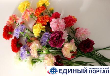 Как отмечают День матери в Украине и мире: традиции празднования