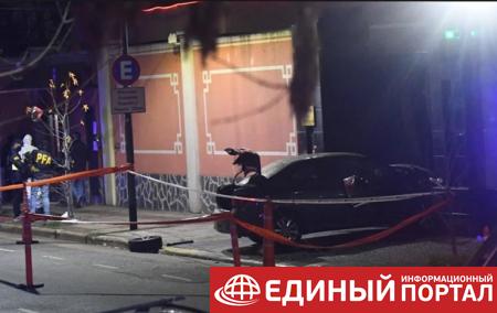 В Аргентине машина протаранила ворота посольства Китая