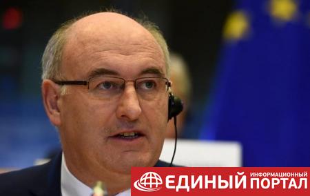 Комиссар ЕС уволился после нарушения карантина