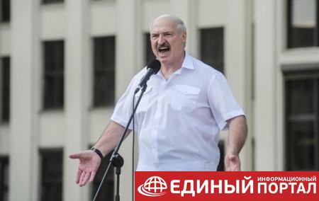 Лукашенко: Уже в Гродно вывешивают польские флаги