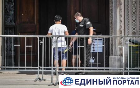 Мужчина захватил в заложники охранника Миланского собора