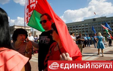 В Беларуси второй день собирают акции за Лукашенко