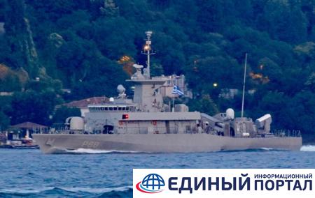 Греческий ракетный катер вошел в Черное море
