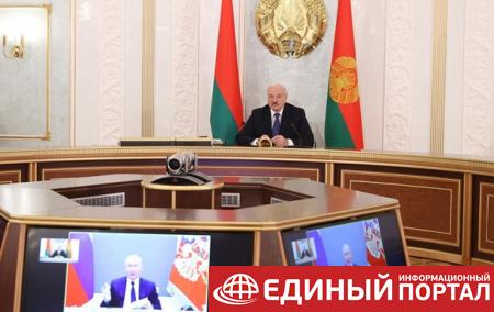 Лукашенко рассказал о "тающем" суверенитете Украины