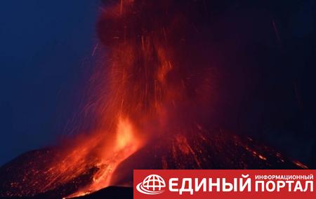 На Сицилии произошло новое извержение вулкана Этна