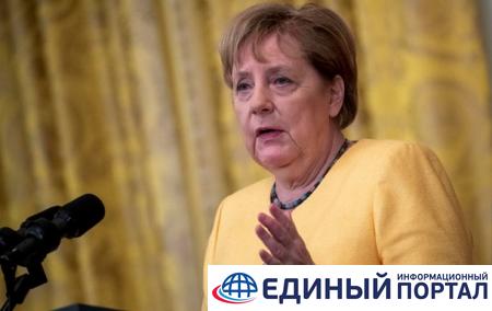 Северный поток не должен стать заменой транзита газа Украиной - Меркель