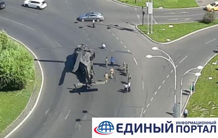 В центре Бухареста аварийно сел вертолет США