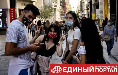 В Испании вспышка коронавируса среди непривитой молодежи