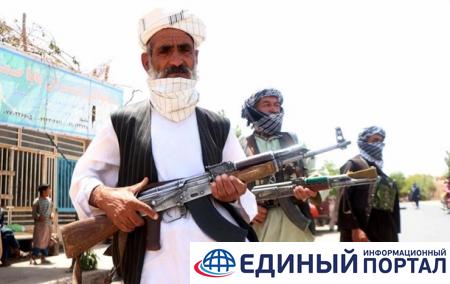 Военные Афганистана отбили атаку талибов на приграничный город