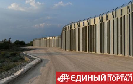 Греция построила 40-километровый забор с Турцией