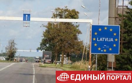 Латвийский министр призывает ввести режим ЧС на границе с Беларусью