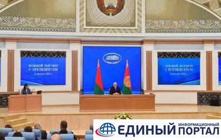 Лукашенко пообещал выдать украинцам гражданство Беларуси