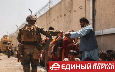 США могут продлить военную миссию. Талибы угрожают