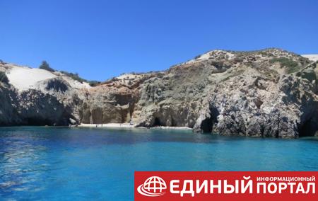 У берегов Греции затонуло туристическое судно с пассажирами