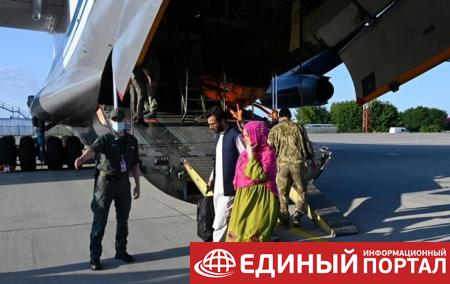 "Угнанный" самолет Украины: СМИ узнали подробности