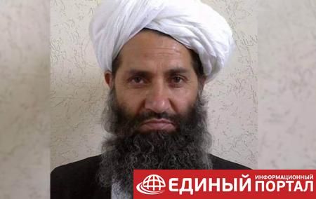 В сети появилось первое фото лидера талибов после его приезда в Афганистан