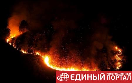 В Испании вспыхнули два крупных лесных пожара