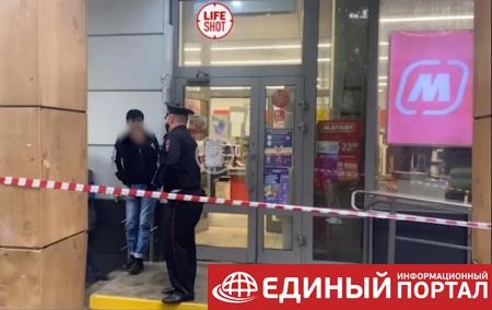 В Москве семья отравилась арбузом, два человека погибли