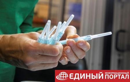 В США выбросили 15 млн доз COVID-вакцин