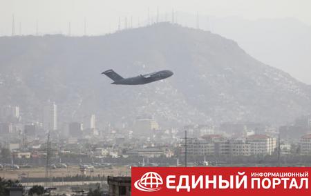Между Афганистаном и Пакистаном приостановлено авиасообщение