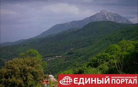 На Афоне спасли двоих украинцев, два дня блуждавших в горах