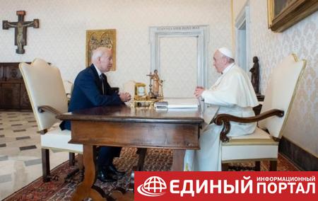Папа Франциск встретился с Байденом