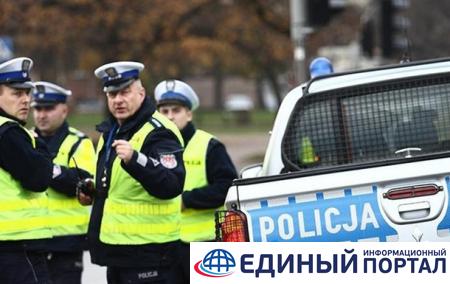 В Польше задержали два автобуса с нелегалами