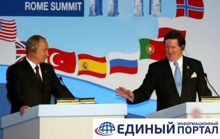 Экс-генсек НАТО рассказал, как Путин просил принять Россию в Альянс