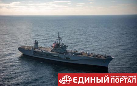 Эсминец США Mount Whitney покидает Черное море после завершения учений