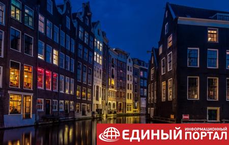 В Амстердаме строителей домов обязали использовать дерево