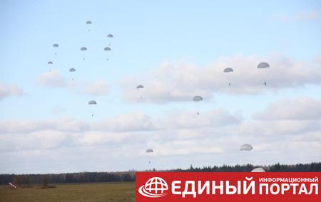 В Беларуси во время учений погибли два российских десантника