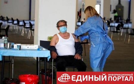 В Грузии пенсионерам будут платить за вакцинацию