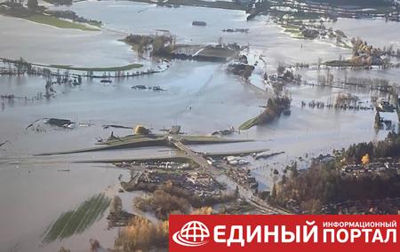 В провинции Канады объявили чрезвычайное положение